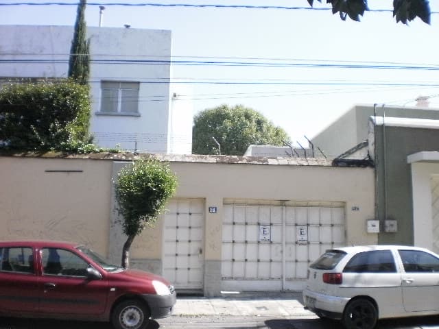 CASA EN RENTA EN PUEBLA,CERCA DE LA UPAEP, PARA OFICINAS O ESCUELAS - 1